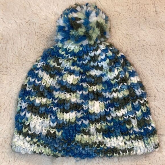 Old Navy Yarn Beanie with Pom! - Picture 1 of 5